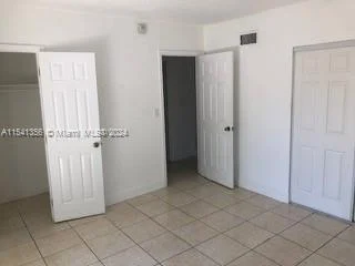 1895 Venice Park Dr # 20B, North Miami FL 33181