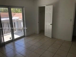 1895 Venice Park Dr # 20B, North Miami FL 33181