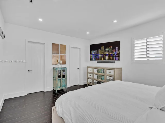 7749 SW 34th Ter, Miami FL 33155