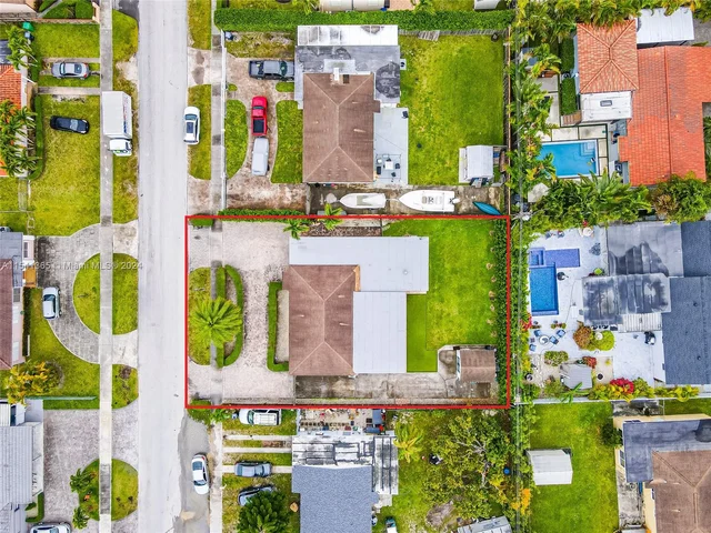 7749 SW 34th Ter, Miami FL 33155