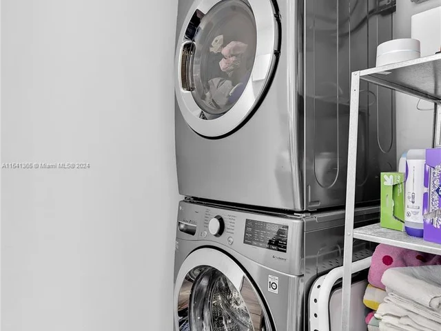 7749 SW 34th Ter, Miami FL 33155