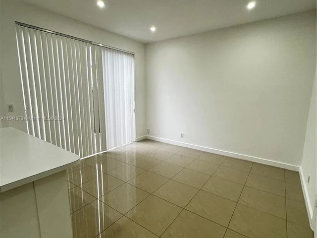 21275 NE 8th Pl # 2, Miami FL 33179