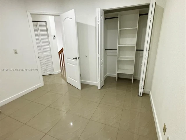 21275 NE 8th Pl # 2, Miami FL 33179