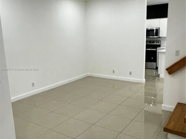 21275 NE 8th Pl # 2, Miami FL 33179