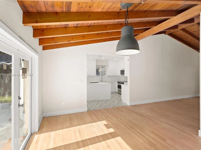 5614 San Vicente St, Coral Gables FL 33146