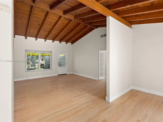 5614 San Vicente St, Coral Gables FL 33146