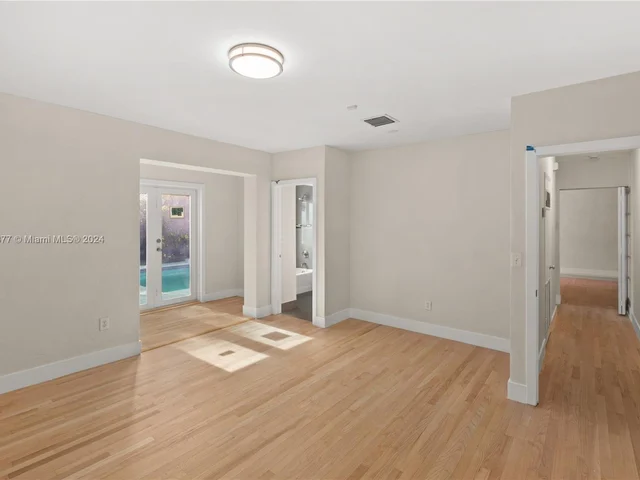 5614 San Vicente St, Coral Gables FL 33146