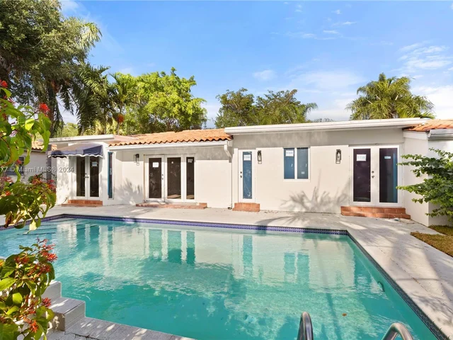 5614 San Vicente St, Coral Gables FL 33146