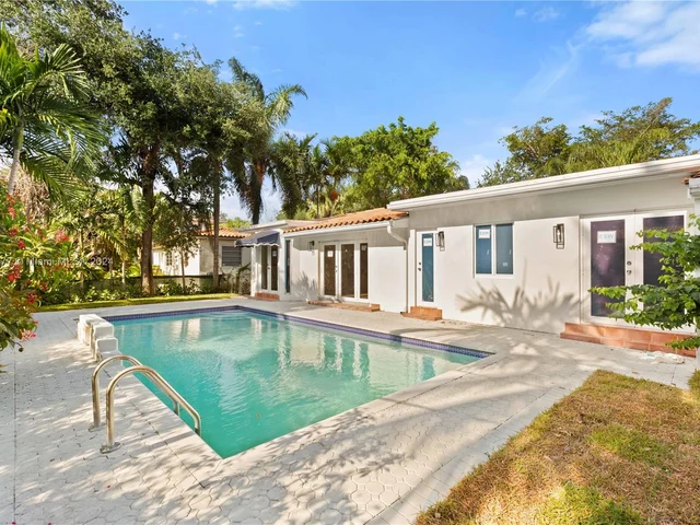 5614 San Vicente St, Coral Gables FL 33146