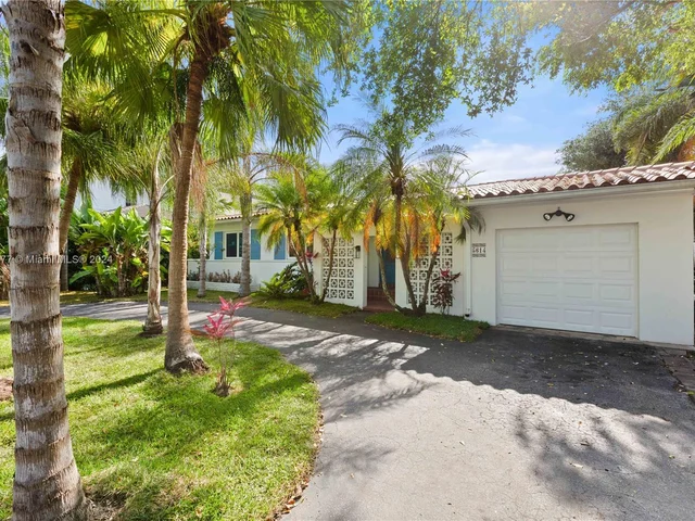 5614 San Vicente St, Coral Gables FL 33146