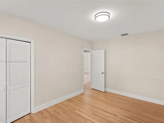 5614 San Vicente St, Coral Gables FL 33146