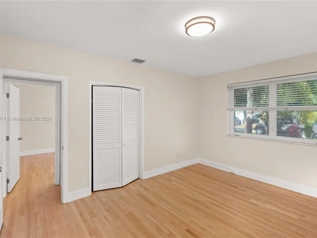 5614 San Vicente St, Coral Gables FL 33146