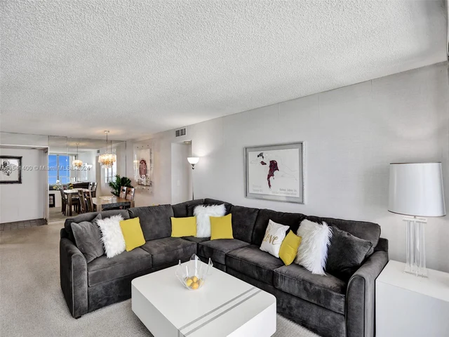 2301 S Ocean Dr # 1505, Hollywood FL 33019