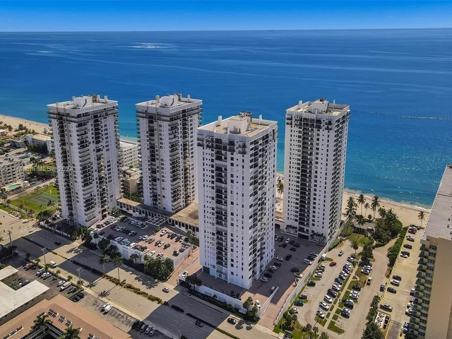 2301 S Ocean Dr # 1505, Hollywood FL 33019