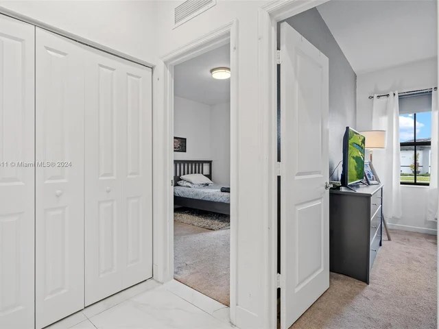 19034 SW 135th Ave, Miami FL 33177