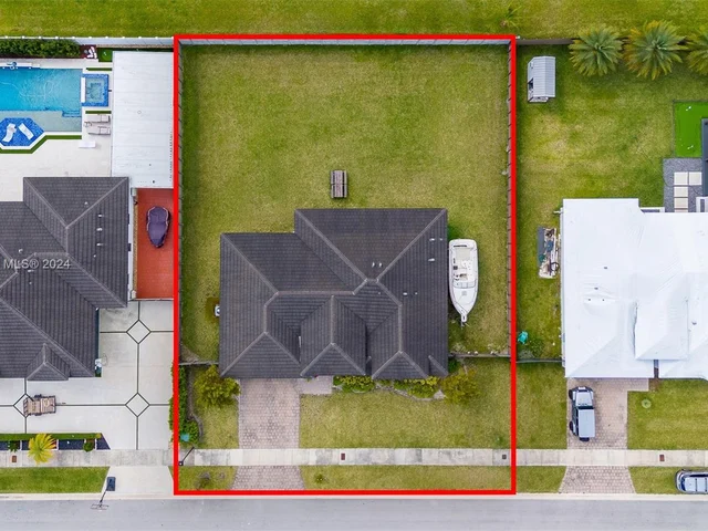 19034 SW 135th Ave, Miami FL 33177