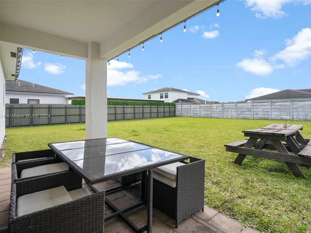 19034 SW 135th Ave, Miami FL 33177