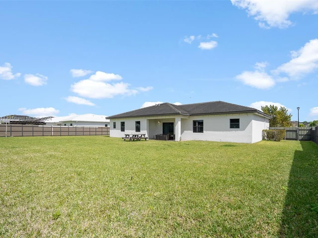 19034 SW 135th Ave, Miami FL 33177