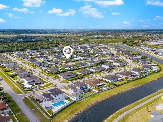 19034 SW 135th Ave, Miami FL 33177