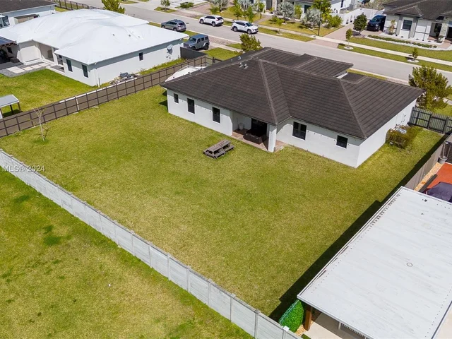 19034 SW 135th Ave, Miami FL 33177