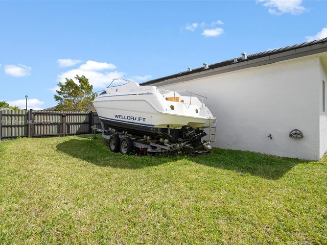 19034 SW 135th Ave, Miami FL 33177