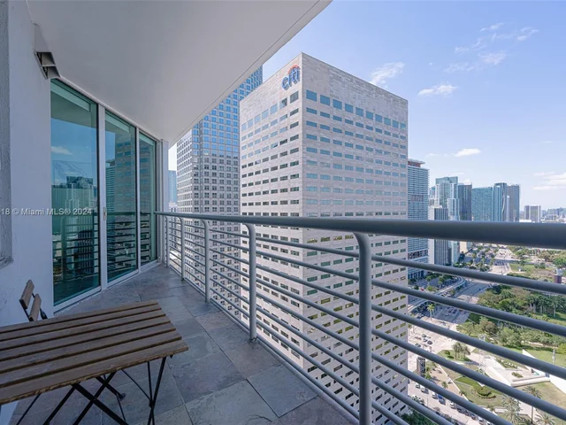 325 S Biscayne Blvd # 3624, Miami FL 33131