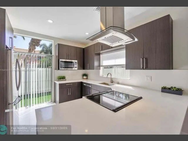 3600 Tuscany Dr # 00, Hollywood FL 33021