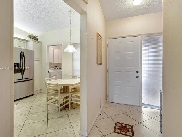 8171 Sweetbriar Way, Boca Raton FL 33496