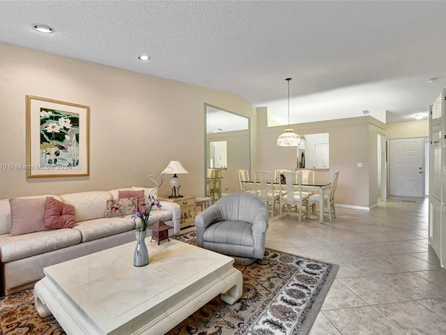 8171 Sweetbriar Way, Boca Raton FL 33496