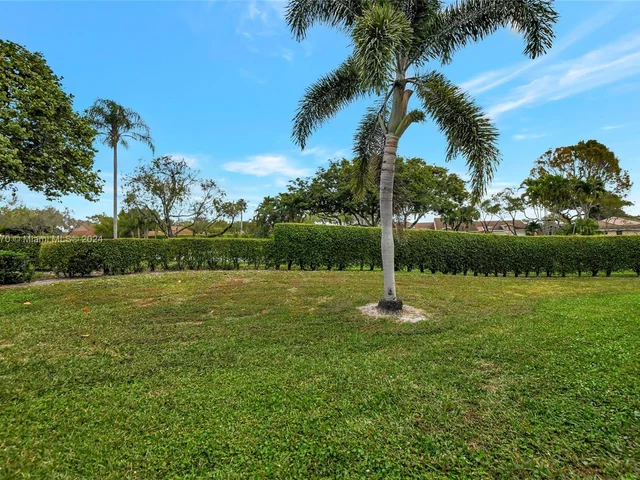 8171 Sweetbriar Way, Boca Raton FL 33496