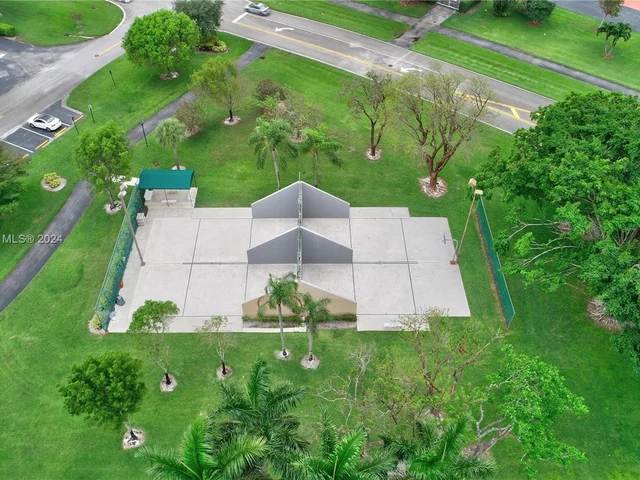 8171 Sweetbriar Way, Boca Raton FL 33496