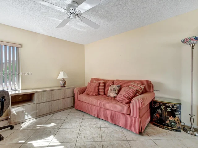 8171 Sweetbriar Way, Boca Raton FL 33496