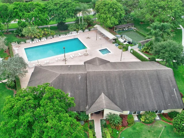 8171 Sweetbriar Way, Boca Raton FL 33496