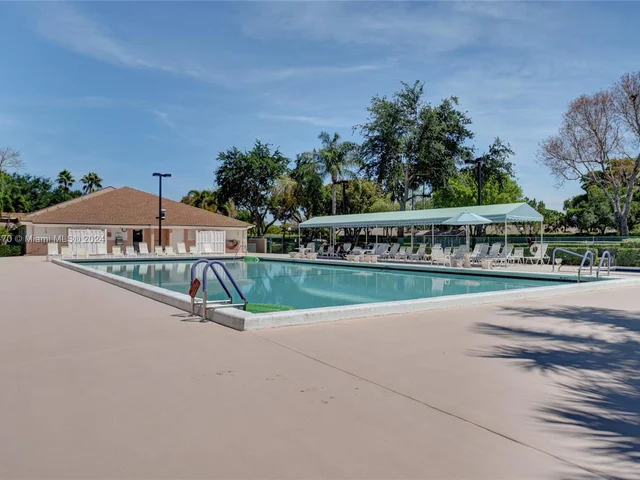 8171 Sweetbriar Way, Boca Raton FL 33496