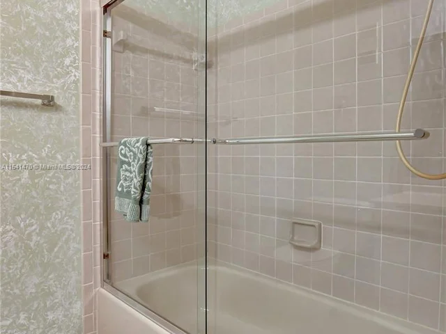 8171 Sweetbriar Way, Boca Raton FL 33496