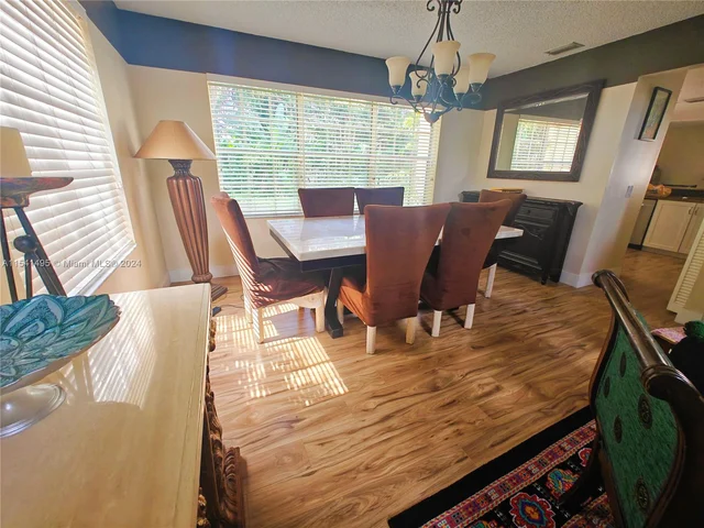 1671 Harbour Side Dr # 1671, Weston FL 33326