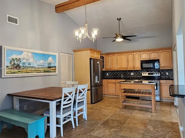 4245 Willow Pond Cir, West Palm Beach FL 33417