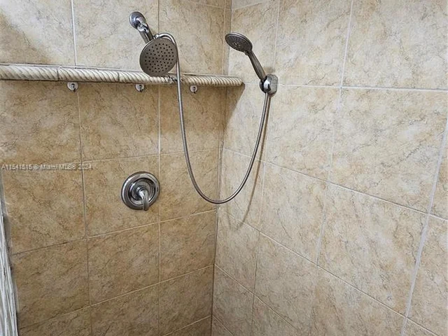 4245 Willow Pond Cir, West Palm Beach FL 33417