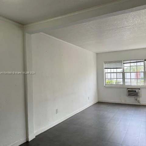 717 Espanola Way # 107, Miami Beach FL 33139