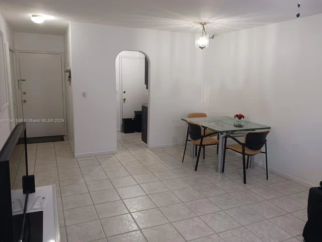 1821 NE 62nd St # 306, Fort Lauderdale FL 33308