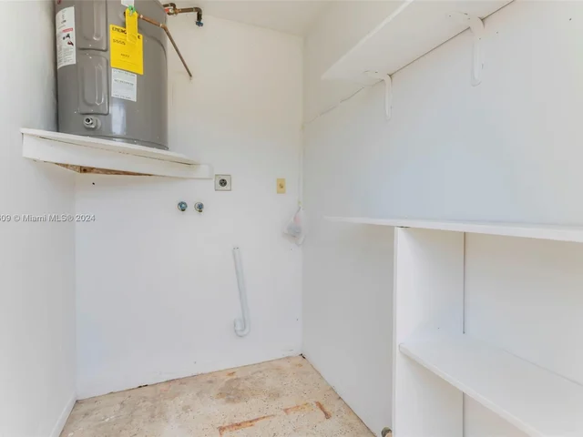 5841 Lincoln St # 2, Hollywood FL 33021