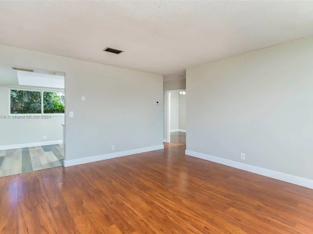 5841 Lincoln St # 2, Hollywood FL 33021