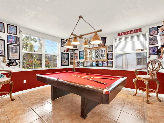 1602 SE 16th Ave, Homestead FL 33035