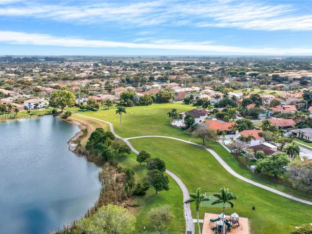 1602 SE 16th Ave, Homestead FL 33035