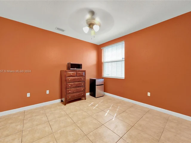 1602 SE 16th Ave, Homestead FL 33035