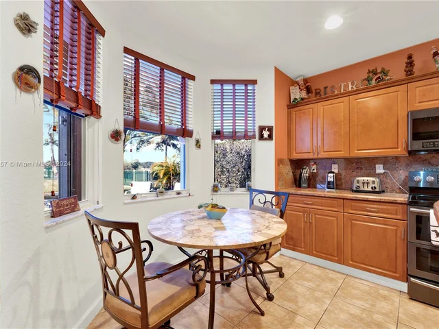 1602 SE 16th Ave, Homestead FL 33035