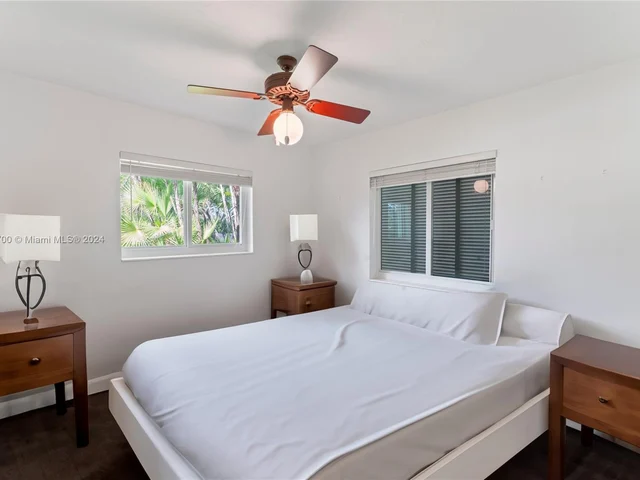 11460 SW 131st St, Miami FL 33176