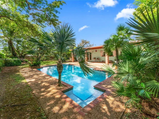 11460 SW 131st St, Miami FL 33176