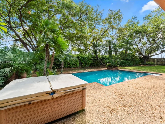 11460 SW 131st St, Miami FL 33176