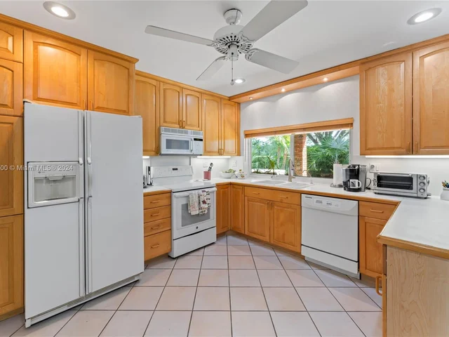 11460 SW 131st St, Miami FL 33176